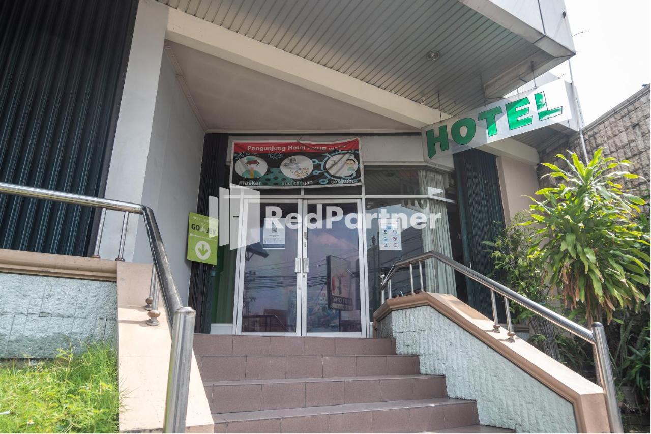 Akur Hotel Malioboro Mitra Reddoorz Yogyakarta Exterior photo
